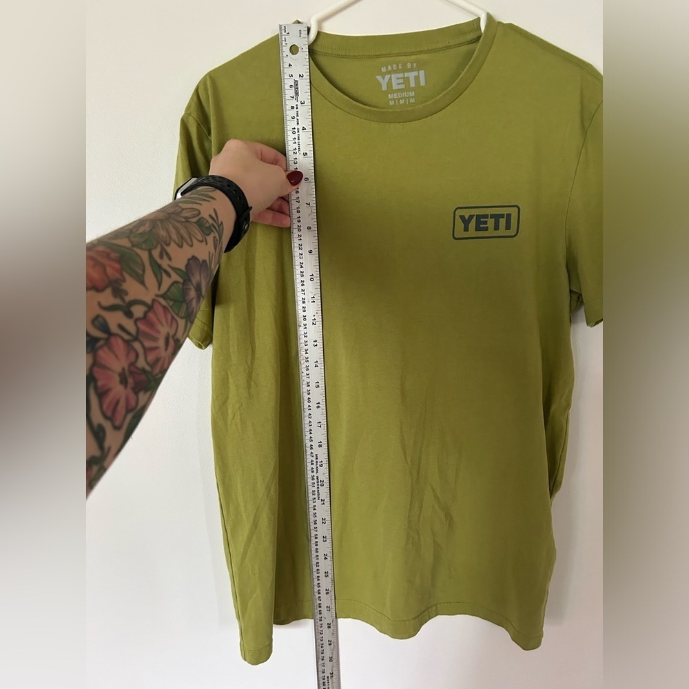 YETI BUILT FOR THE WILD SHORT SLEEVE T-SHIRT Green Size Medium - Picture 6 of 9